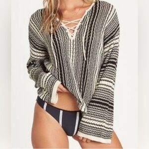 NWT Billabong Sweater Medium
